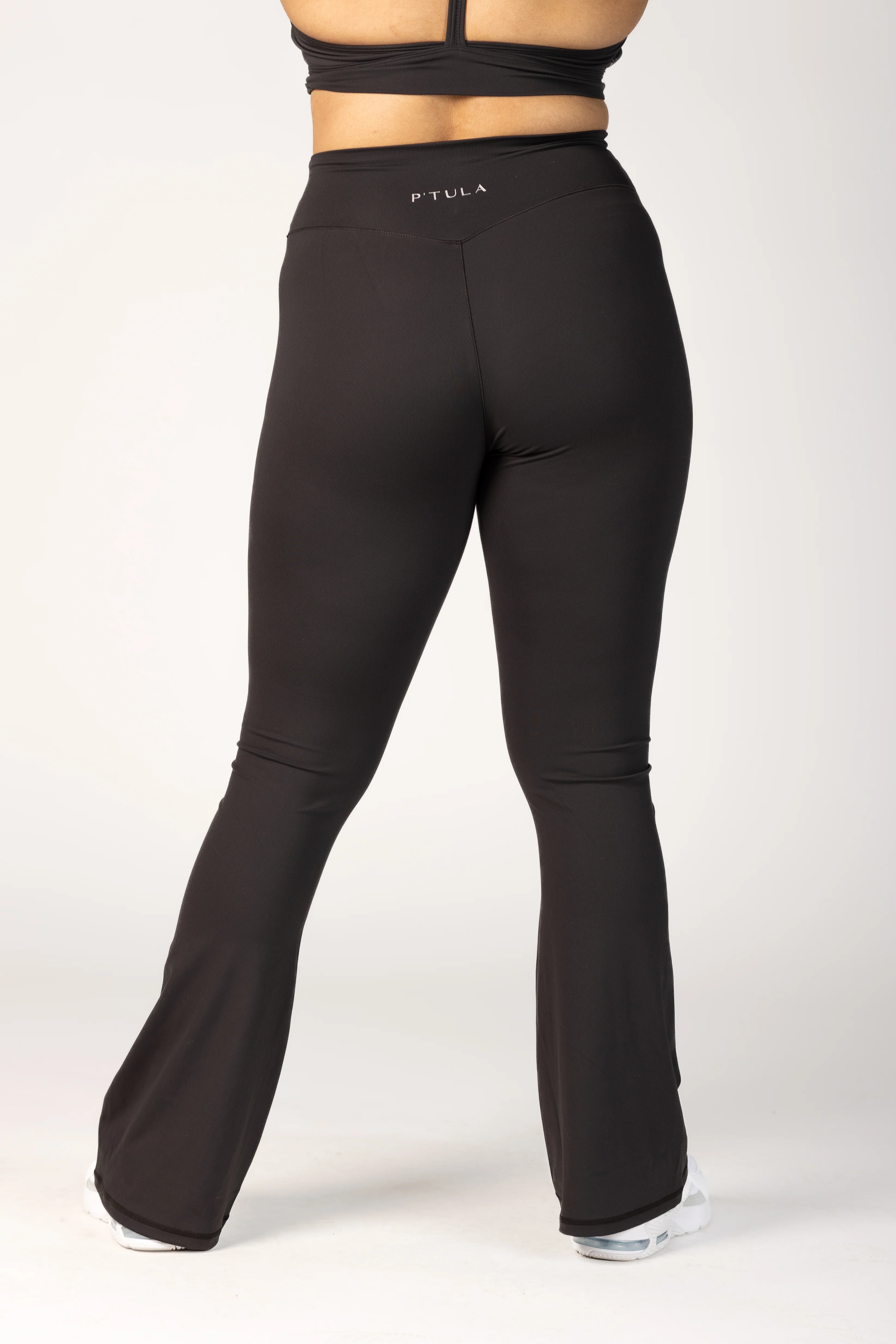 CASSEY Flare Legging - Image 11