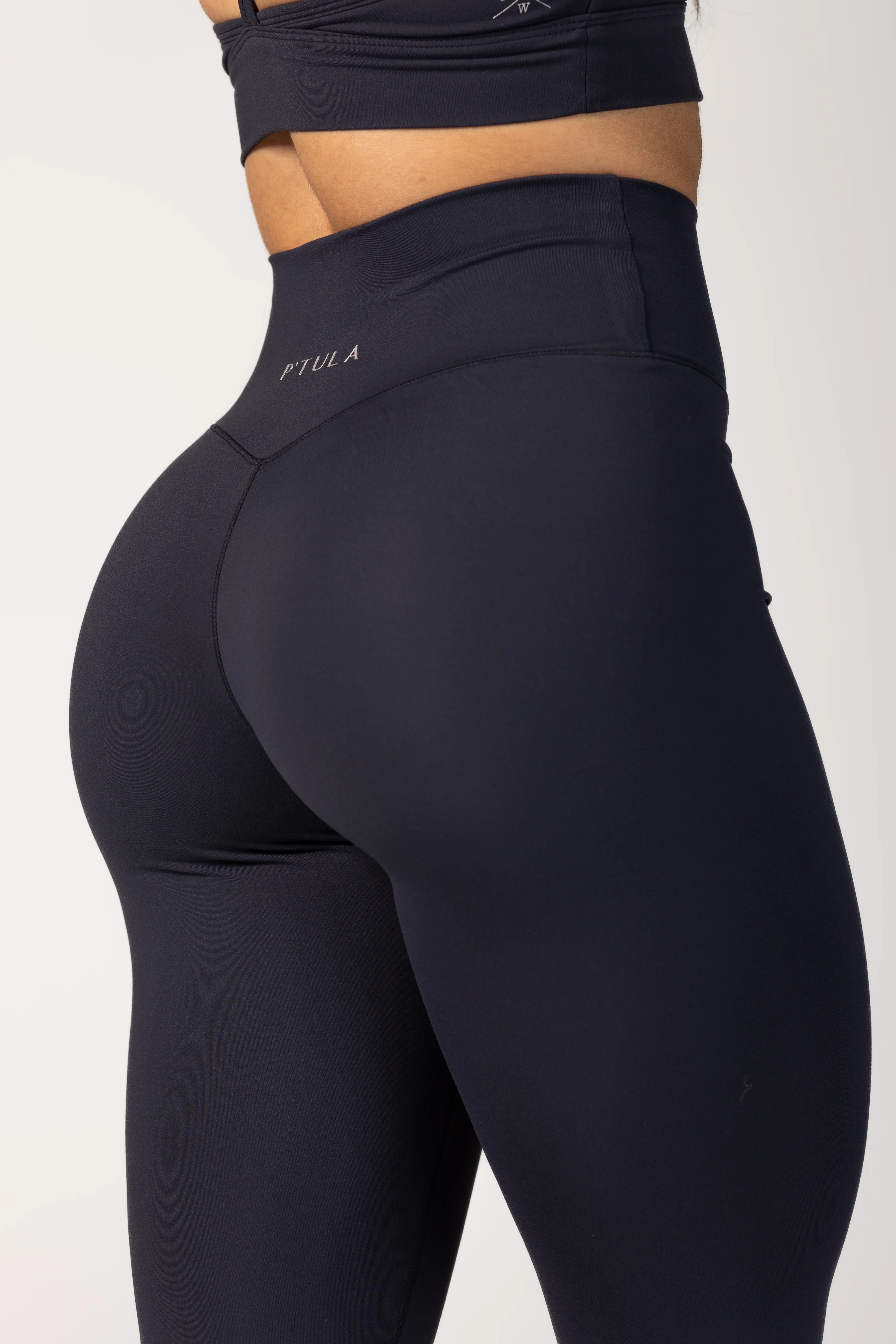 CASSEY Flare Legging - Image 13