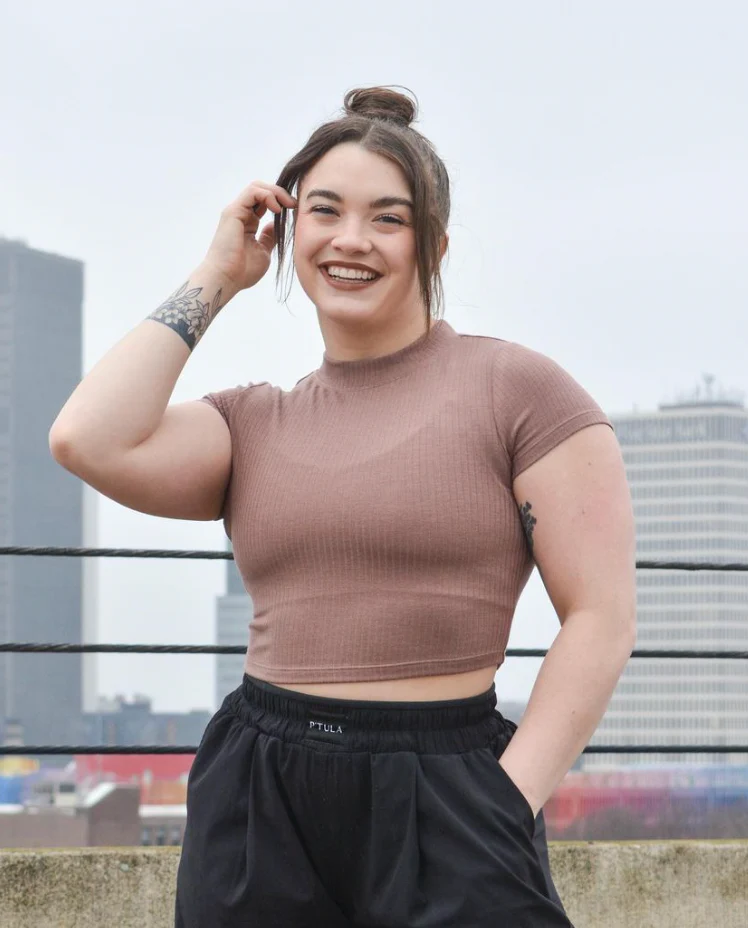 Luxe Rib Mockneck Crop - Image 18