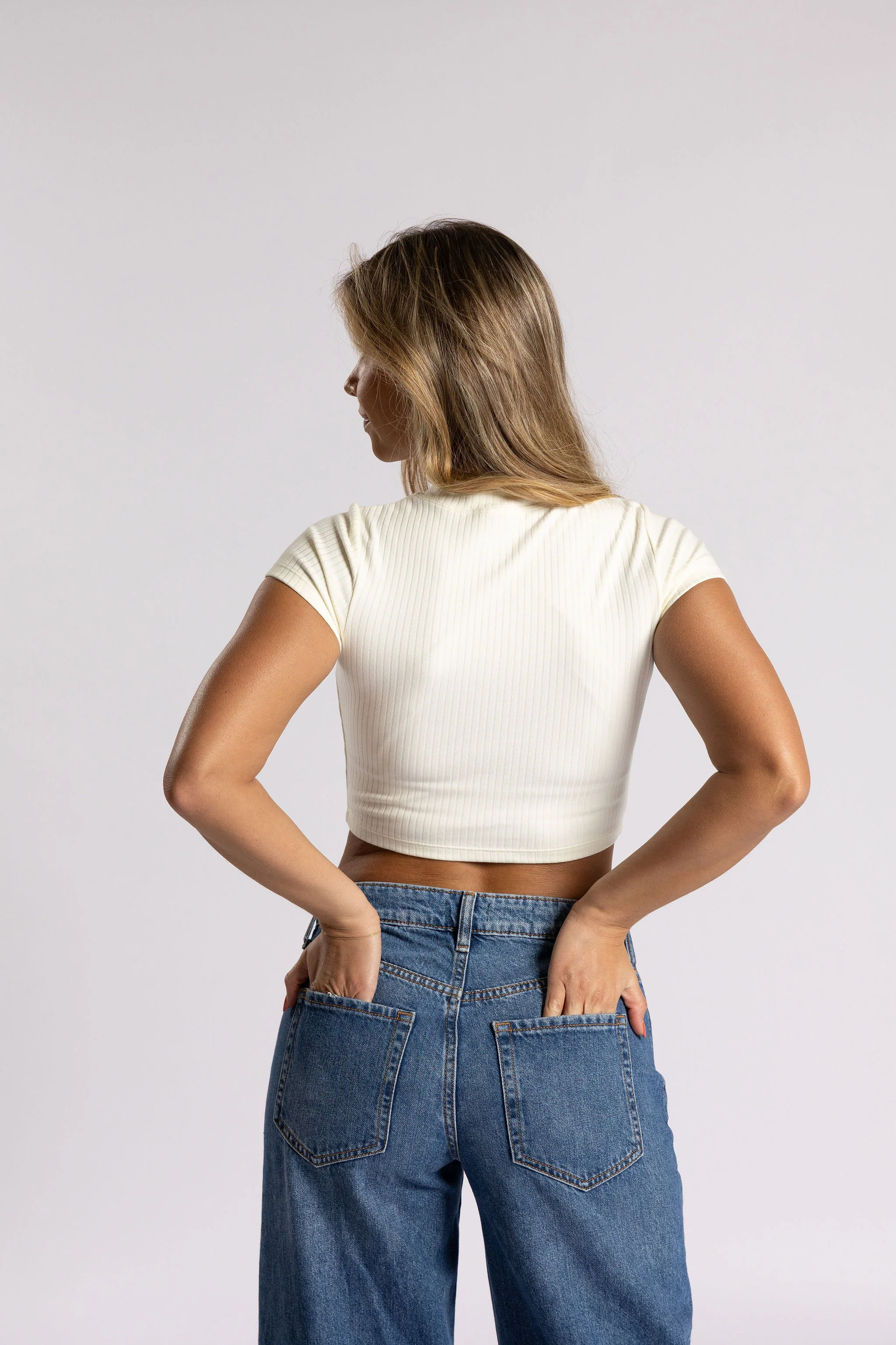 Luxe Rib Mockneck Crop - Image 5